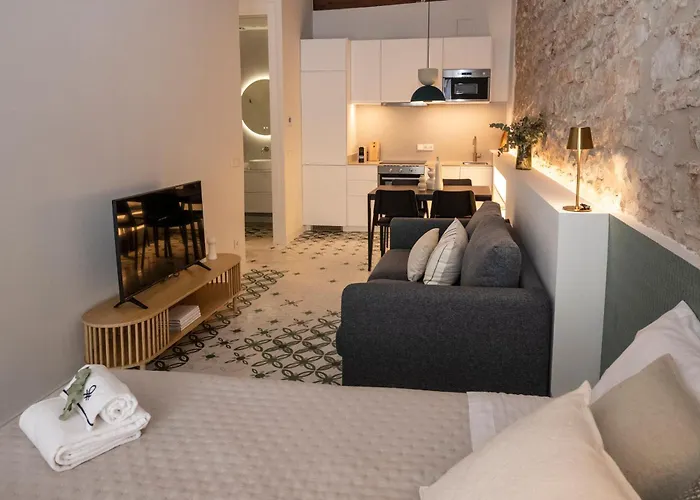 Luxe Lofts Apartment