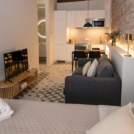 Luxe Lofts アパート